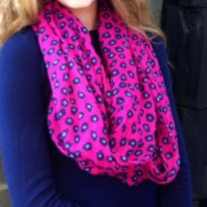 Lilly Pulitzer infinity scarf pink/blue cheetah